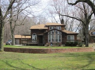 10433 Westwood Rd, Columbia Station, OH 44028