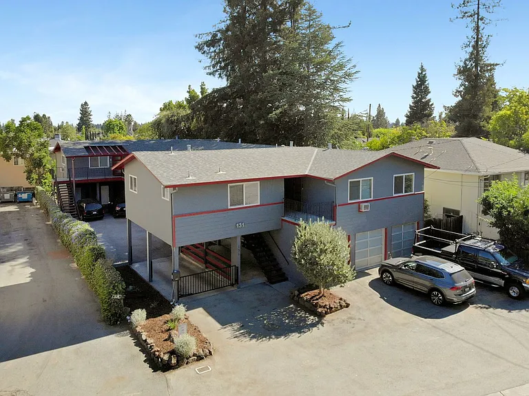 131 Cerrito Avenue — Photo 24