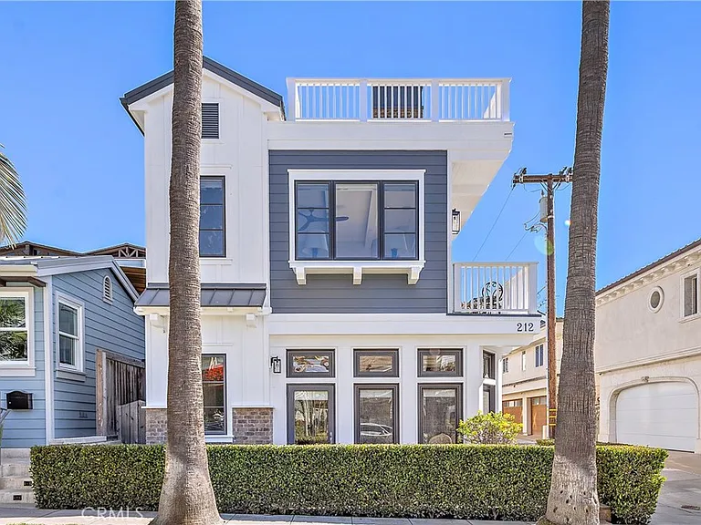 212 Marguerite Ave — Photo 1