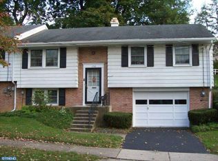 1706 Delaware Ave, Wyomissing, PA 19610