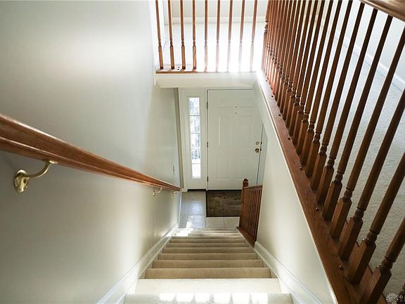 5th image of 452 Cherry Hill Ln