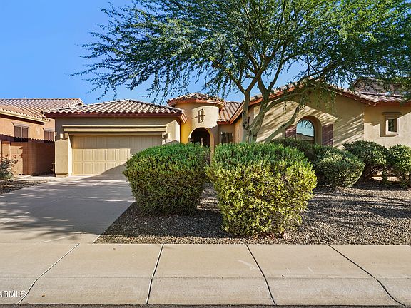 3rd image of 13388 W CHAPAROSA Way