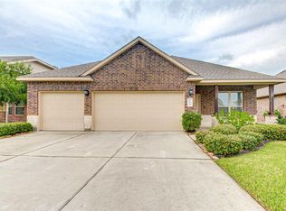 906 Fairway Dr, La Porte, TX 77571