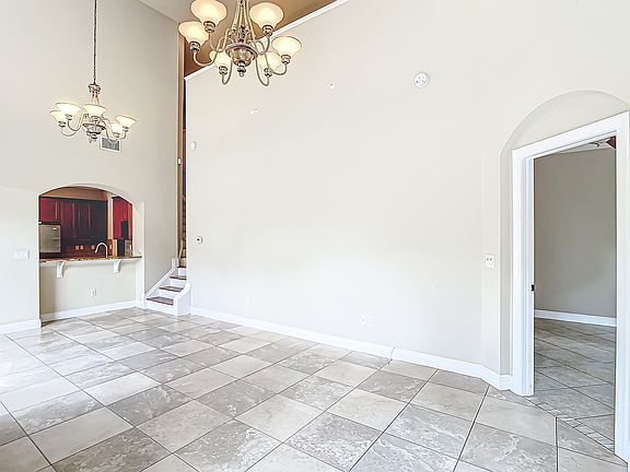 2nd image of 4988R Anniston Cir