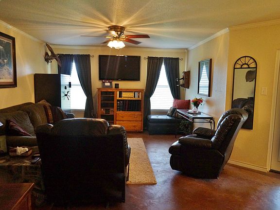 5th image of 205 Taylors Dr