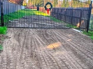 5525 E Quashnick Rd, Stockton, CA 95212