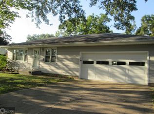 2608 Subilbe Ave, Burlington, IA 52601