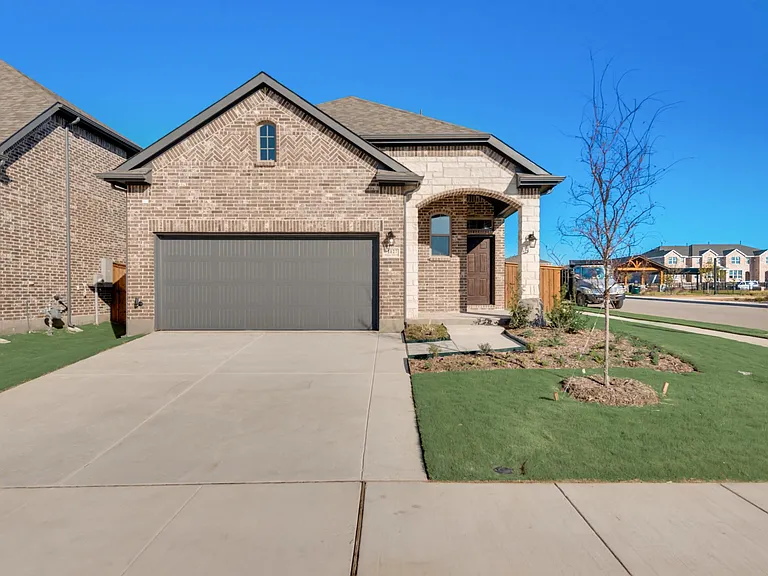 1127 Mesa St — Photo 3