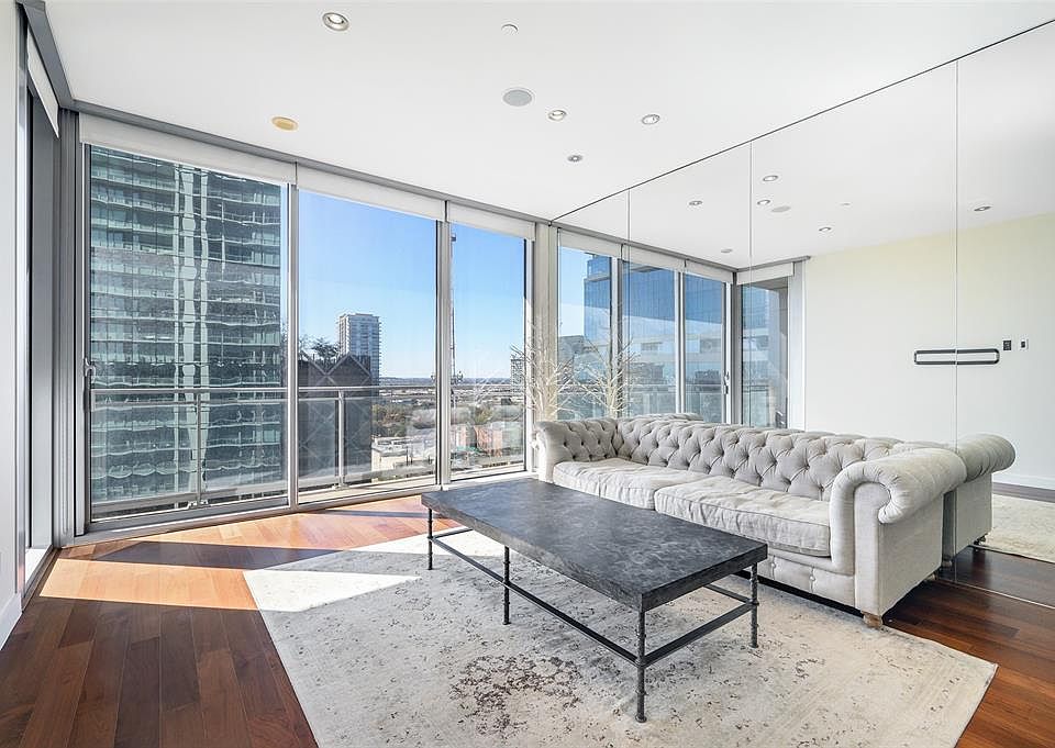 1st image of 2900 McKinnon St APT 803