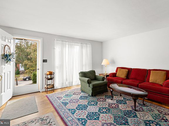 4th image of 234 Altamont Ave