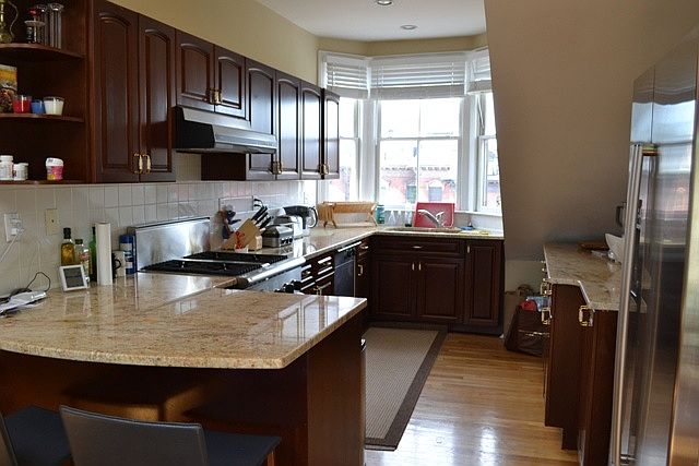 2nd image of 522 Massachusetts Ave APT 4