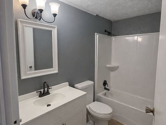 3rd image of 625 Mill St #3-B