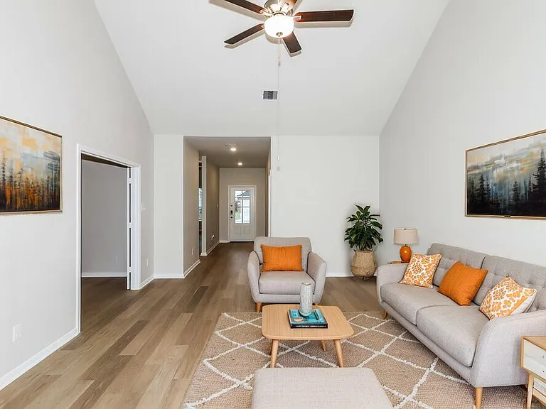 416 Mustang Trot Dr — Photo 4