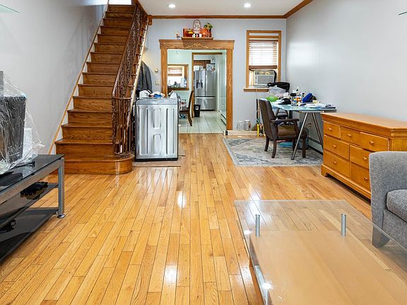 5th image of 1132 Snyder Ave