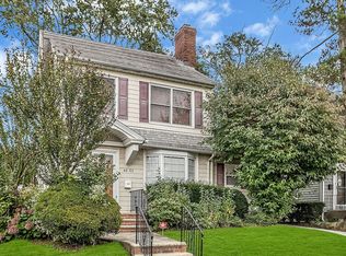 4553 169th St, Flushing, NY 11358