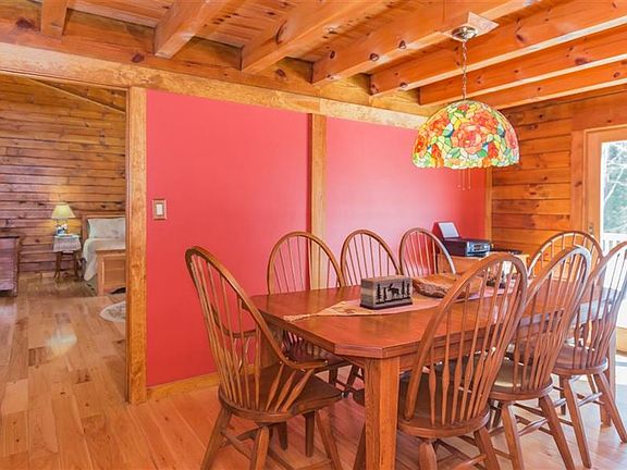 5th image of 166 Tamarack Rd