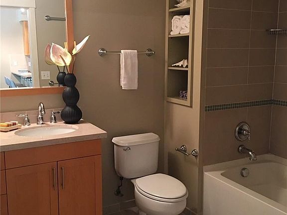 5th image of 190 Harbor Sq Loop NE Unit C128