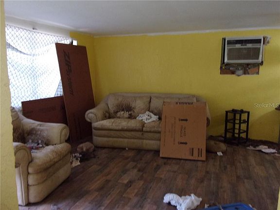 2nd image of 14706 Waterway Dr