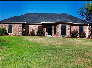 71 Creekside Dr, Denison, TX 75020
