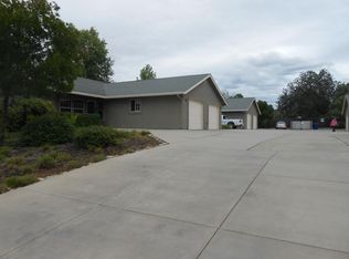 832 Cally Ct #4, Redding, CA 96003