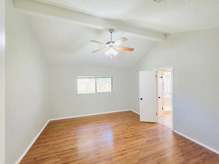 13438 Nevermore Dr — Photo 15