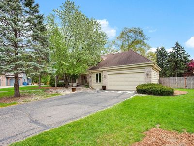 181 Hunters Glen Rd, Wayzata, MN, 55391