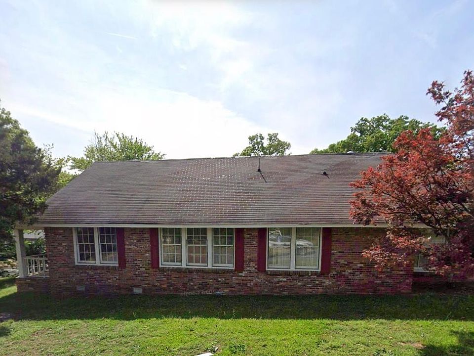 1st image of 4426 W 10th St