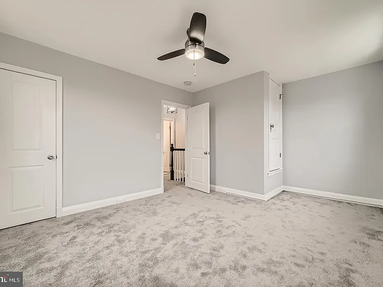 4429 Newport Ave — Photo 18