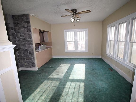 3rd image of 214 W 12th St