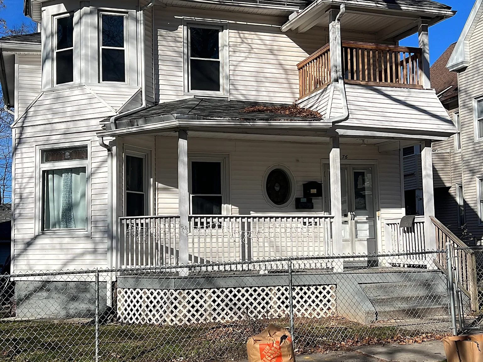 76 Acushnet Ave — Photo 2