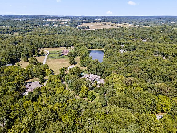 4th image of 5035 Stonegate Court