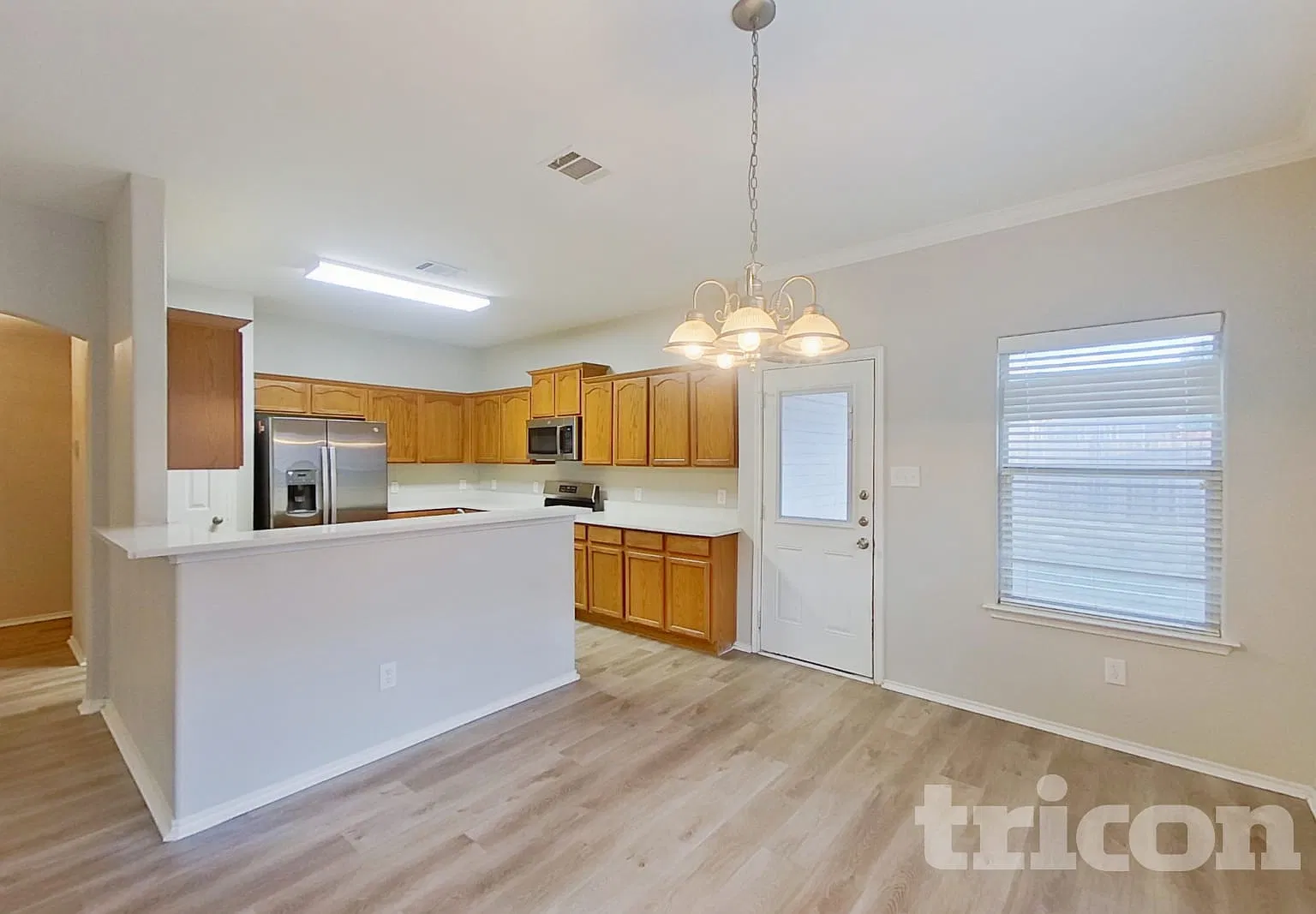 213 Oak Ridge Drive Waxahachie TX — Photo 4
