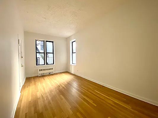 3rd image of 1681 1st Ave #2C