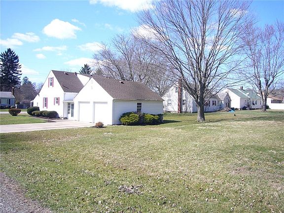 4th image of 593 Hartzell Dr