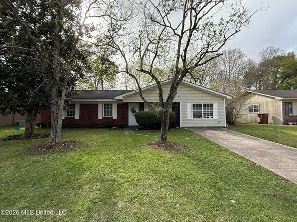 619 Dina Dr, Diberville, MS 39540