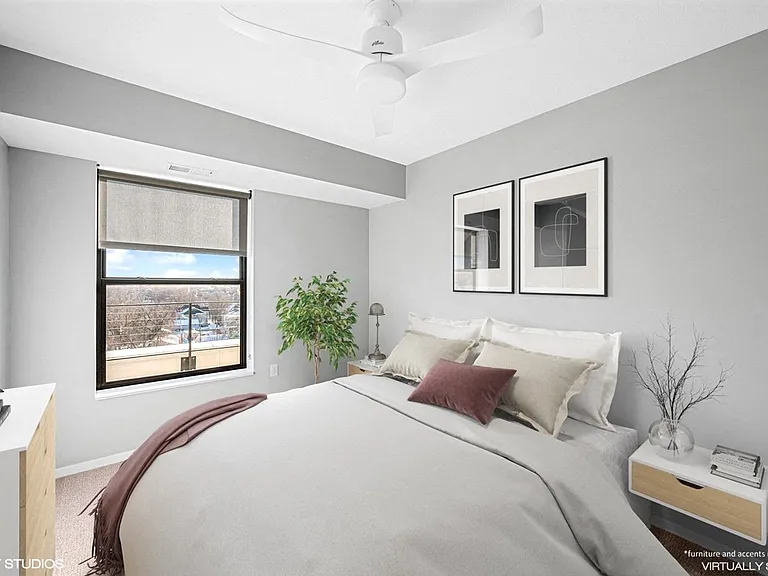 Lago Apartments — Photo 23