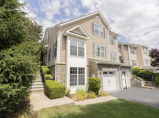 803 Huntington Dr, Fishkill, NY 12524
