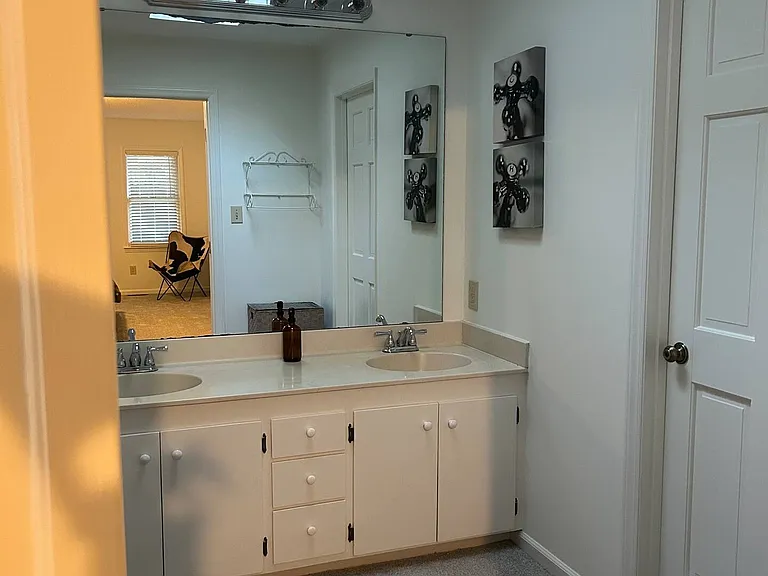 600 Powell Dr — Photo 5