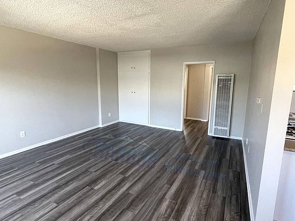 4th image of 2501 Mathews Ave APT E