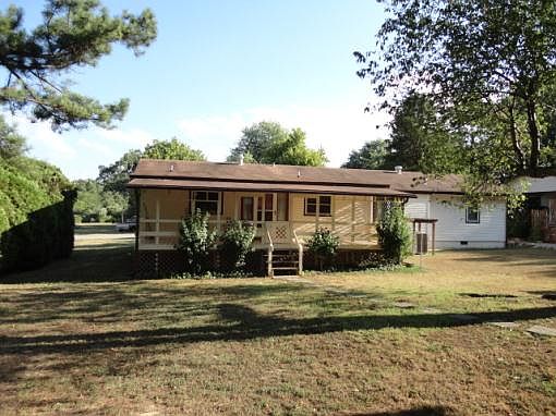 5th image of 114 Diane Ave