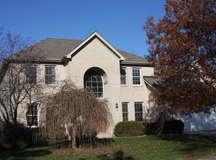 16W766 Jason Ct, Willowbrook, IL 60527