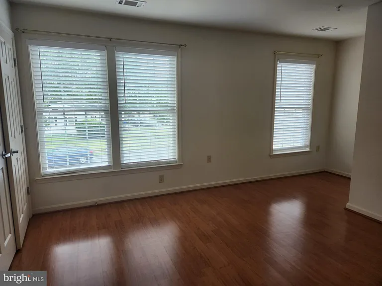 1234 Oakwood Dr — Photo 11