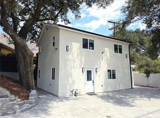 3130 N Mount Curve Ave, Altadena, CA 91001