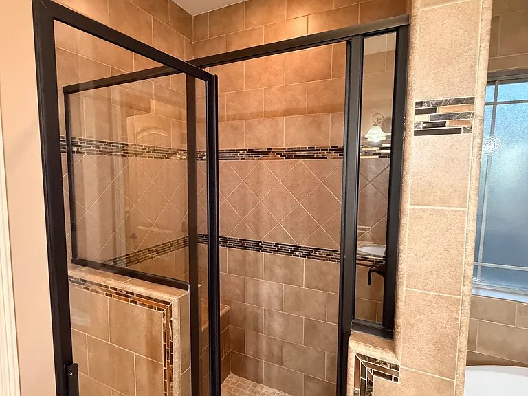 1501 Granada Cir — Photo 18