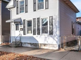 75 Pine St, Holyoke, MA 01040