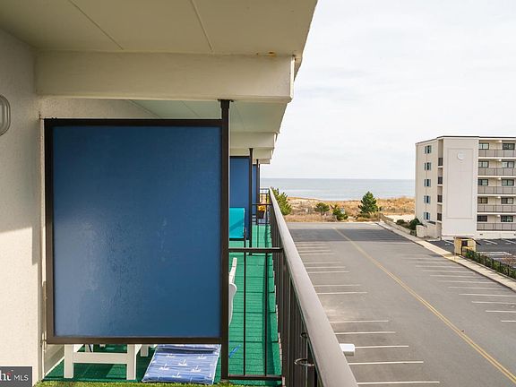 4th image of 10 135th St Unit 406
