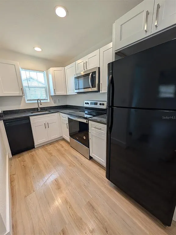 1 bed, 1.0 bath, 550 sqft, $1,800 — Photo 4