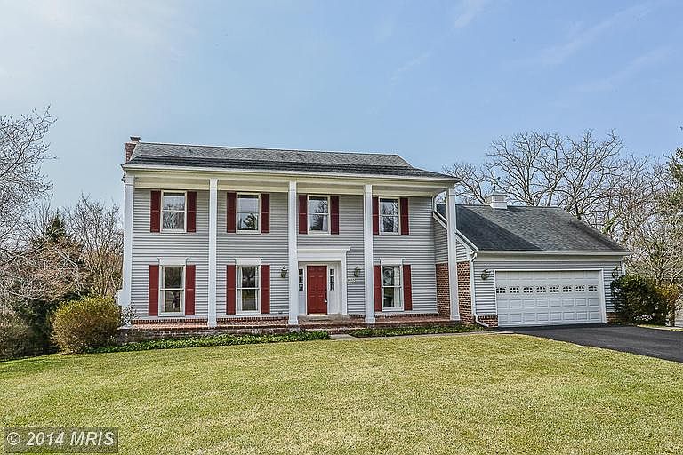 1st image of 9813 Oak Valley Ct