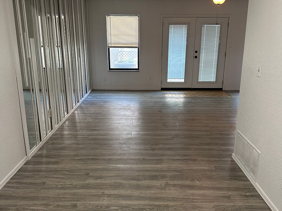1st image of 1320 N Rockwell Ave APT K