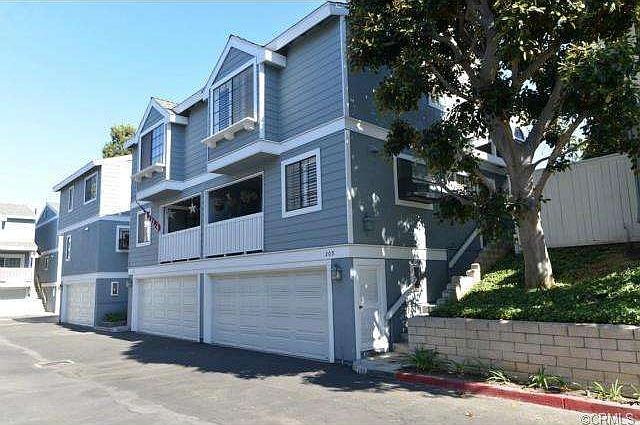 1st image of 209 Mayfair Ln